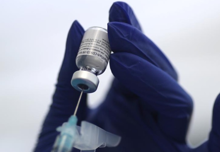 Thử nghiệm Vaccine Pfizer có thể vô hiệu hoá được biến chủng mới ở Anh